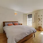 Greenwich Mill - Modern Comfort & Historic Charm